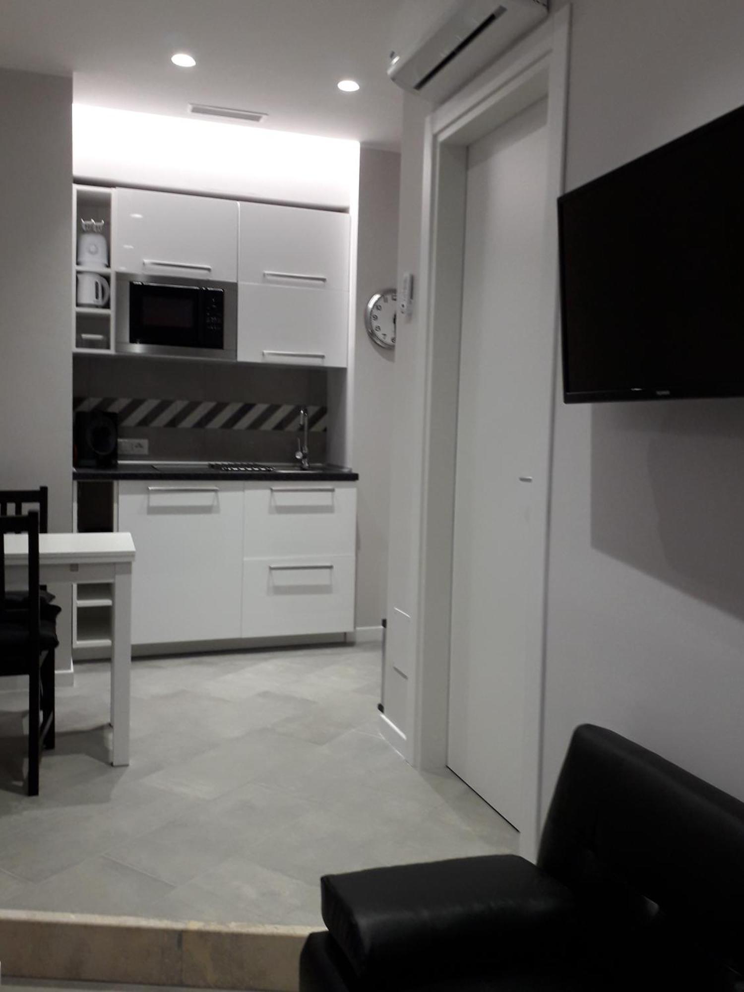 Interno 1 Ciampino Roma Luxury Apartment Con Balcone Værelse billede